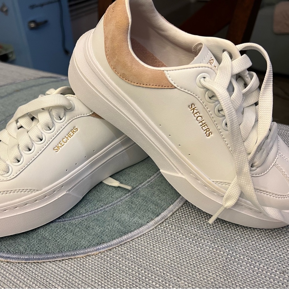Skechers White and Pink Women's Sneakers - Picture 5 of 10